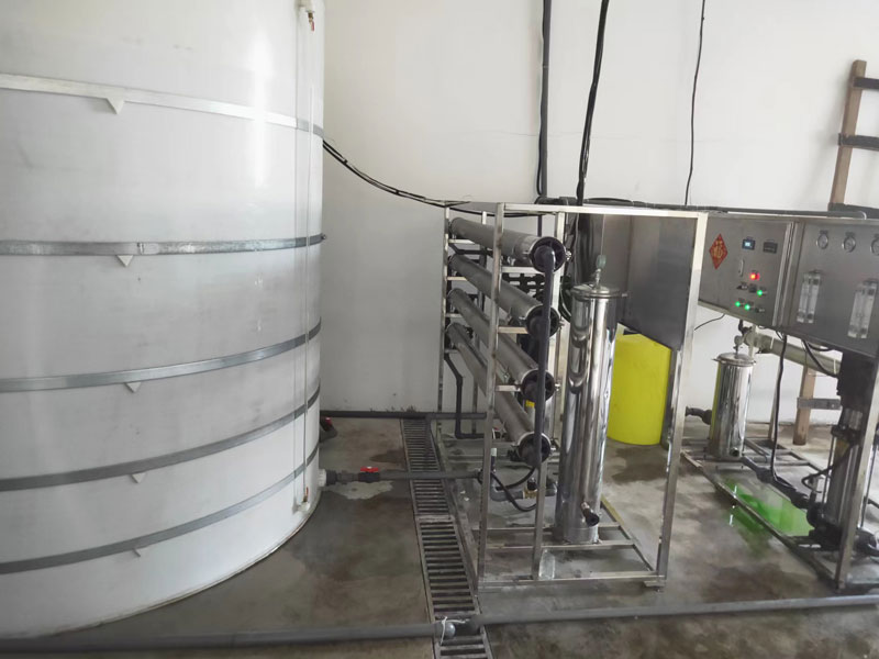 玻璃水廠兩套2噸反滲透